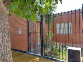 Casa hermosa cómoda en barrio tranquilo